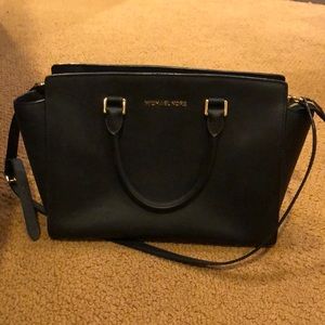 Michael Kors tote